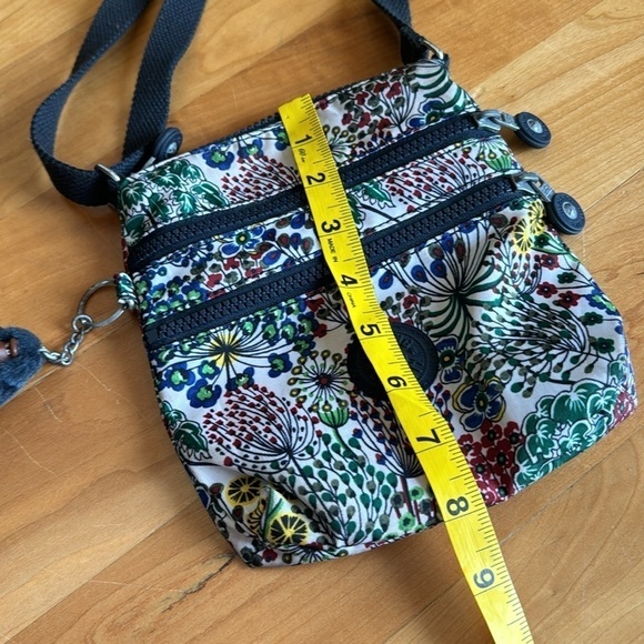 Kipling Floral Mini Crossbody Bag with monkey keychain bag charm travel purse - Picture 8 of 8